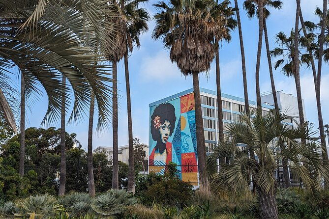 santa-monica-scavenger-hunt-walking-tour-and-game