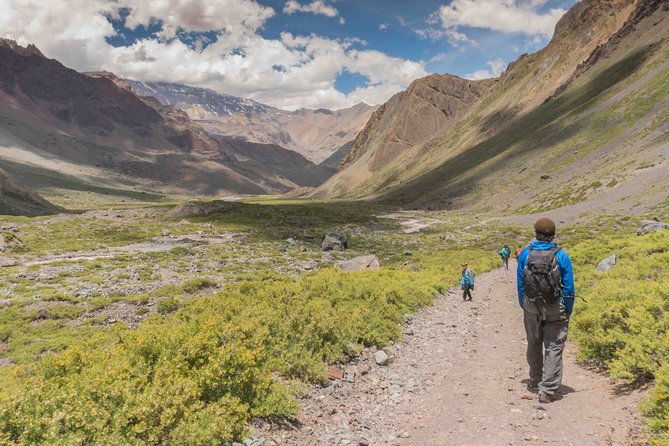 santiago-andes-overnight-adventure-hiking-camping-experience