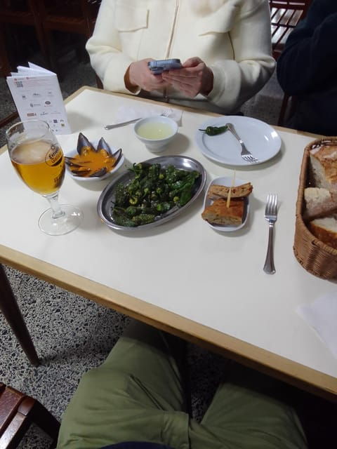 santiago-guided-foodie-tour-with-drinks-tapas-live-music
