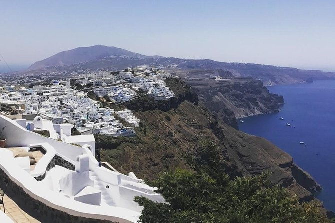 santorini-walking-tour-of-fira