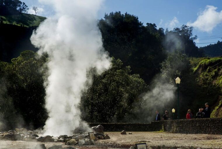 sao-miguel-east-full-day-van-tour-with-lunch
