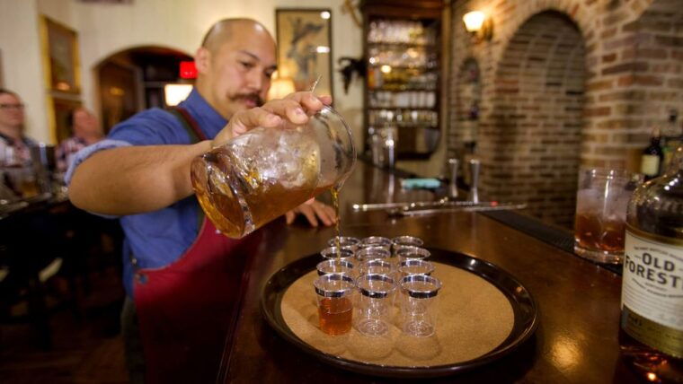 savannah-cocktail-class-at-american-prohibition-museum