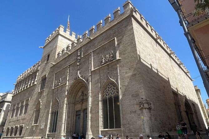 savor-spain-your-ultimate-tapas-tour-guide