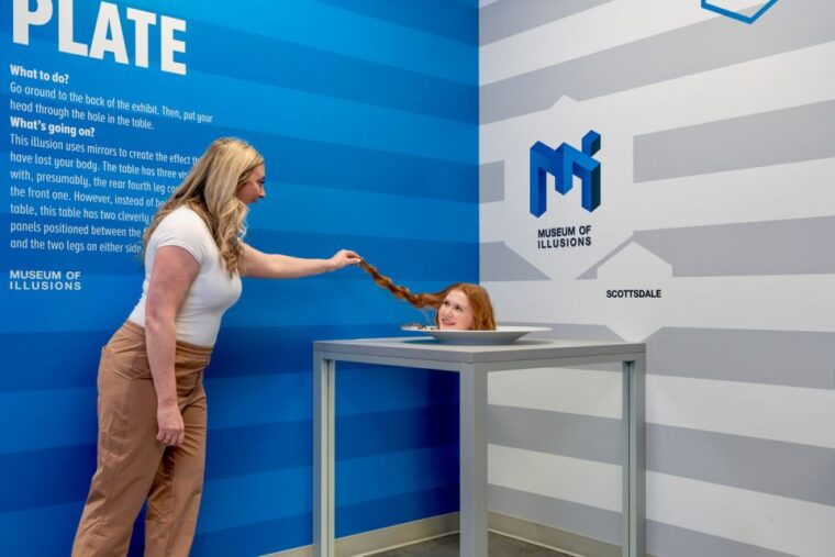 scottsdale-museum-of-illusions-ticket-at-arizona-boardwalk