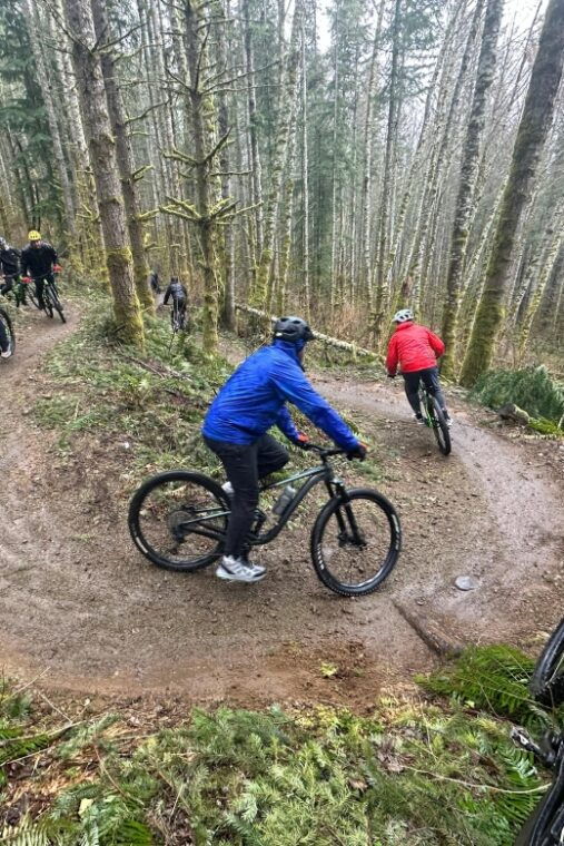 seattle-half-day-all-inclusive-mountain-bike-tour