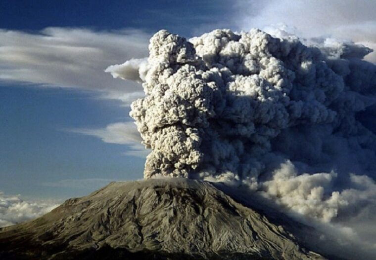 seattle-mt-st-helens-national-monument-small-group-tour