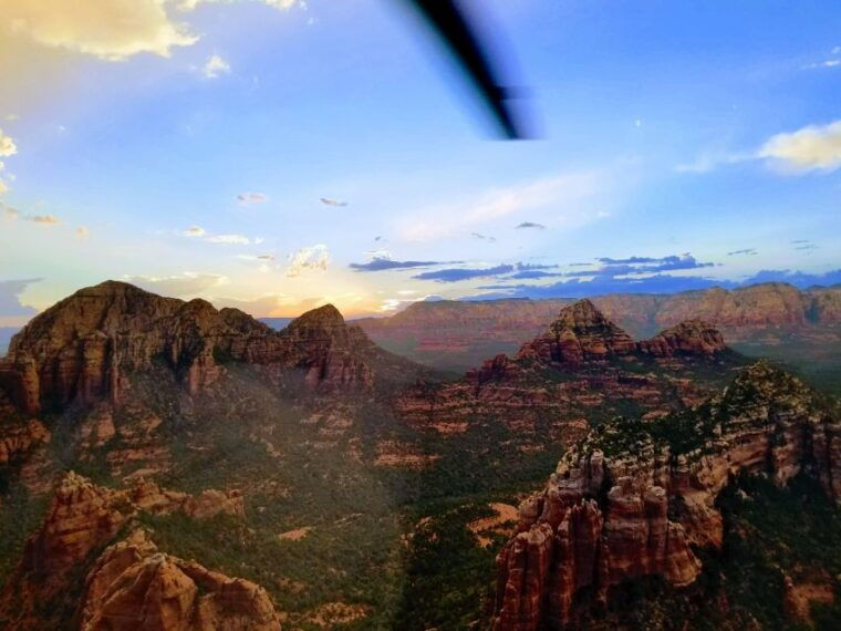 secret-wilderness-sunset-45-mile-helicopter-tour-in-sedona
