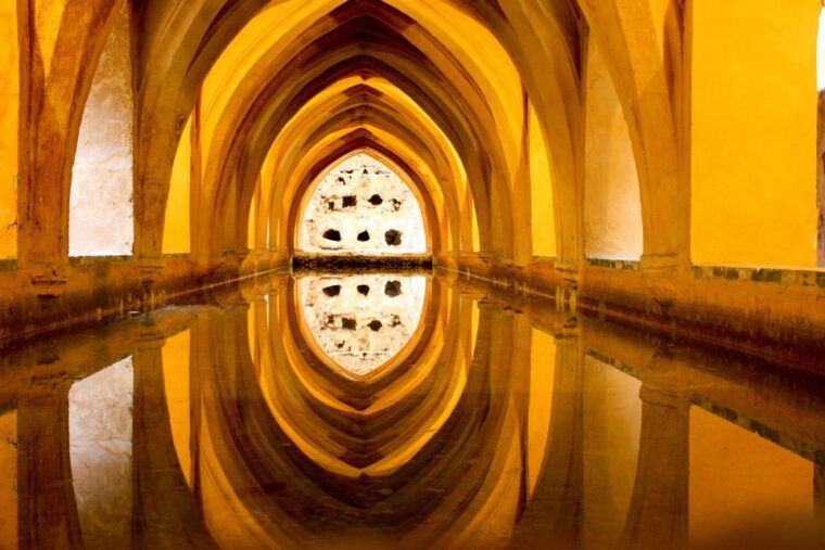 seville-alcazar-skip-the-line-guided-tour-with-tickets