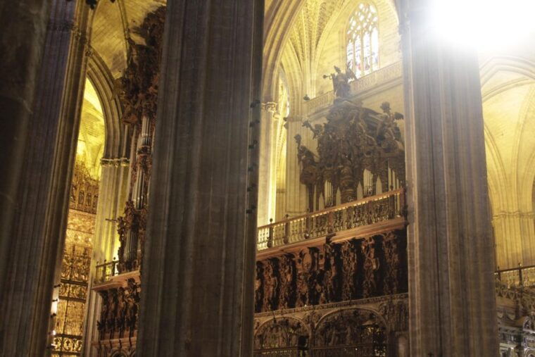 seville-cathedral-and-giralda-skip-the-line-guided-tour