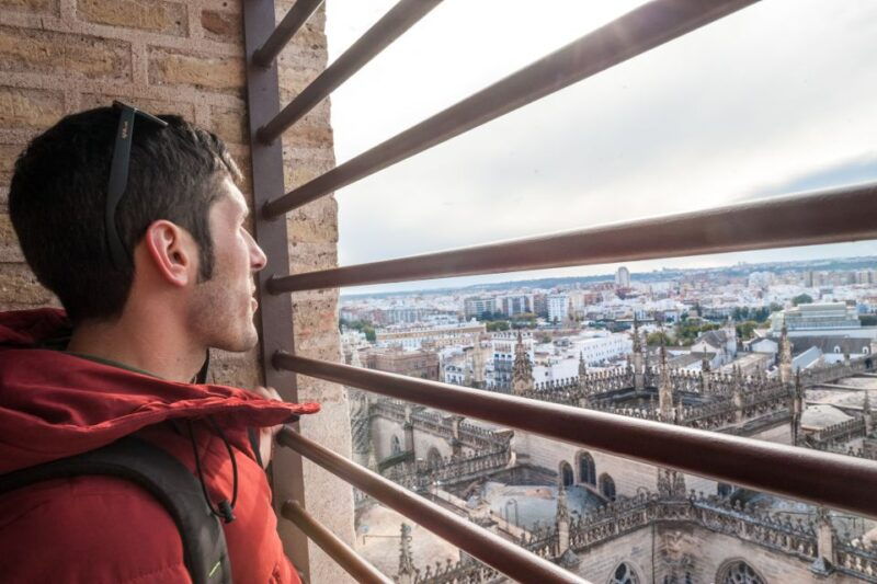 seville-cathedral-guided-tour-with-priority-access-2
