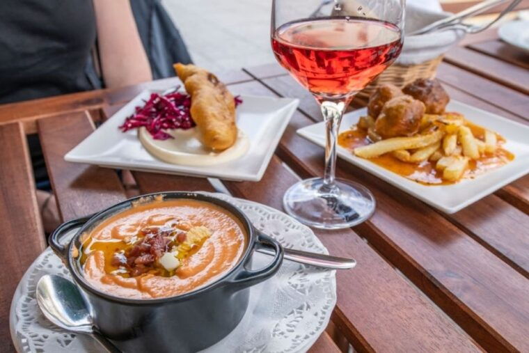 seville-half-day-flamenco-tapas-night