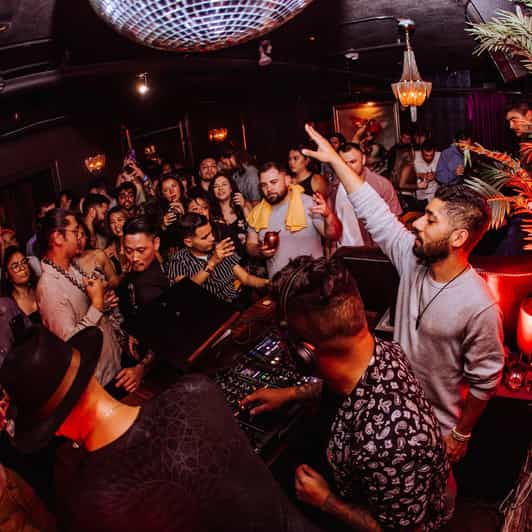 sf-pub-crawl-and-clubbing-experience
