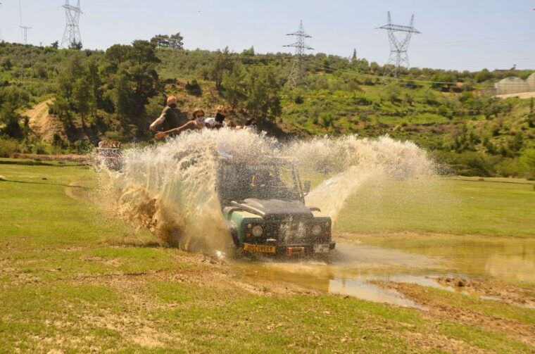 side-green-canyon-and-waterfall-jeep-safari-with-lunch