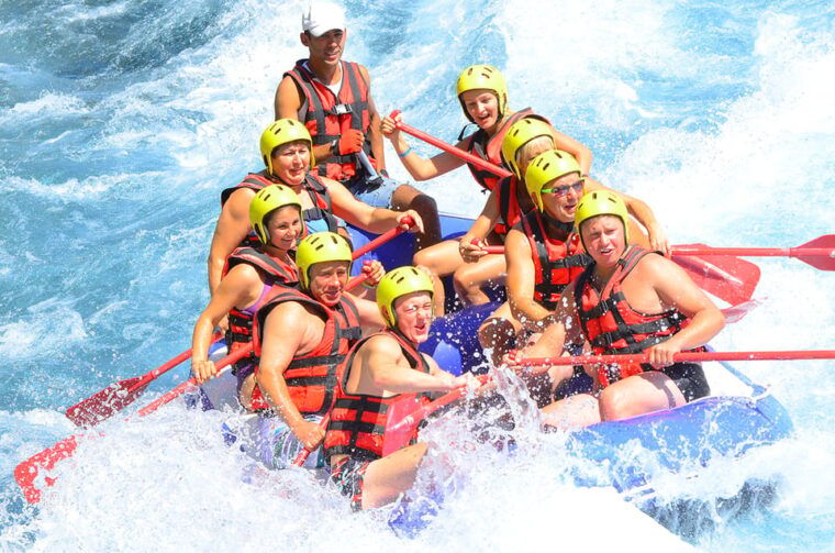 side-rafting-tour-adrenaline-in-the-flow-of-water