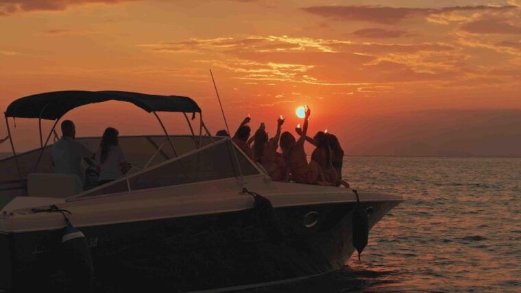 sorrento-sunset-private-boat-tour-free-bar-and-apetizer