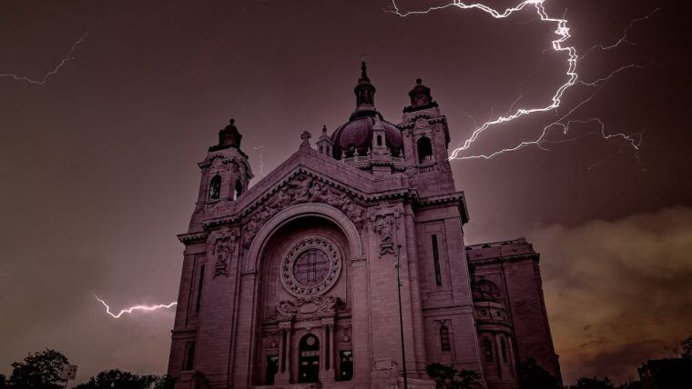 st-paul-twin-cities-haunts-ghost-walking-tour