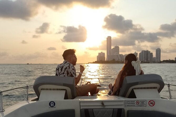 sunset-deluxe-experience-of-cartagena-bay