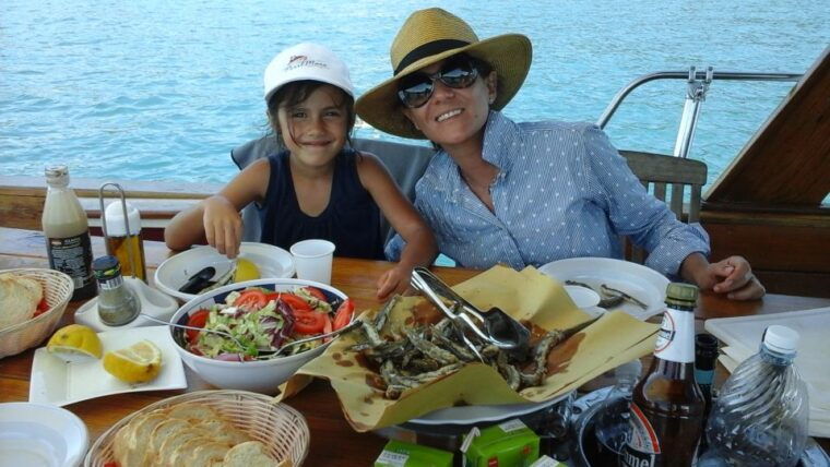 sunset-dinner-boat-tour-in-the-gulf-of-poets