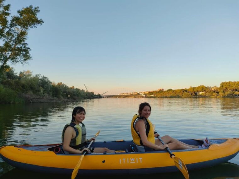sunset-kayak-historic-seville-triana-and-la-cartuja