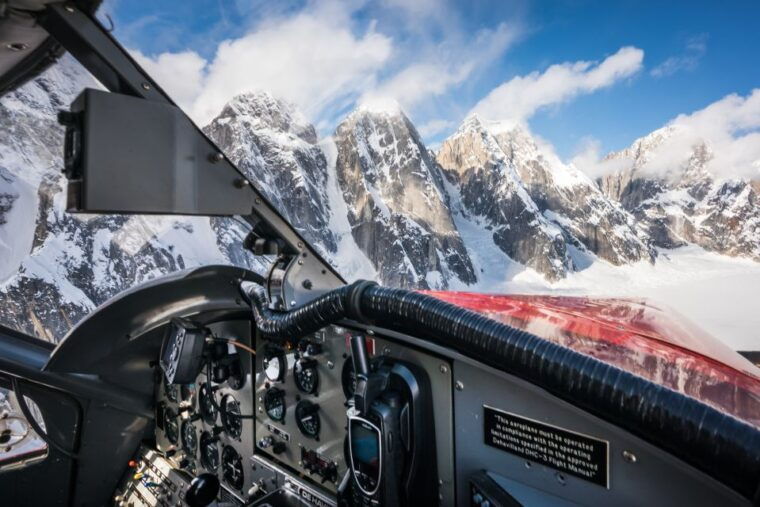 talkeetna-denali-flight-tour-with-glacier-landing