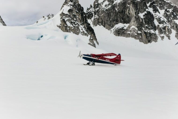 talkeetna-mountain-voyager-with-optional-glacier-landing