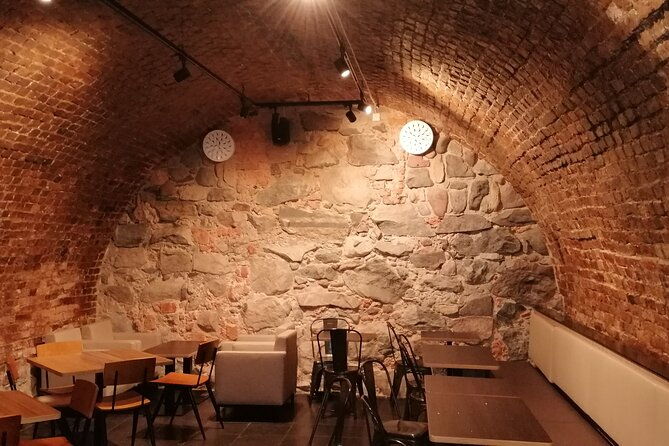 the-charms-of-stockholms-old-town-with-a-taste-of-vikings-mead