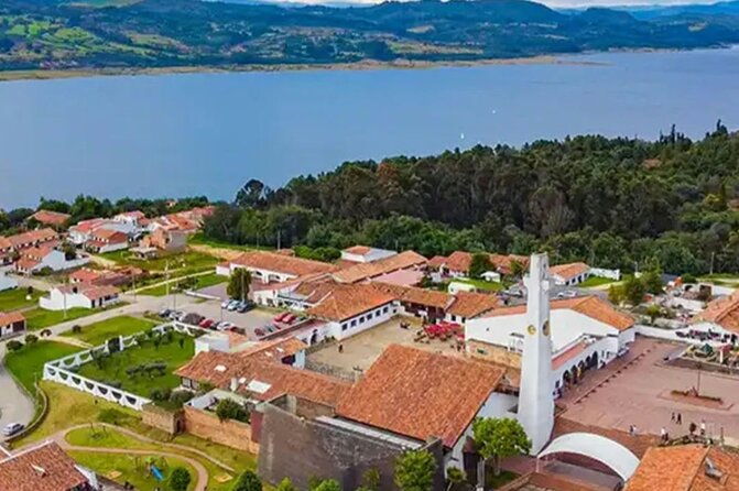 the-crazy-house-guatavita-village-tomine-reservoir-private-tour