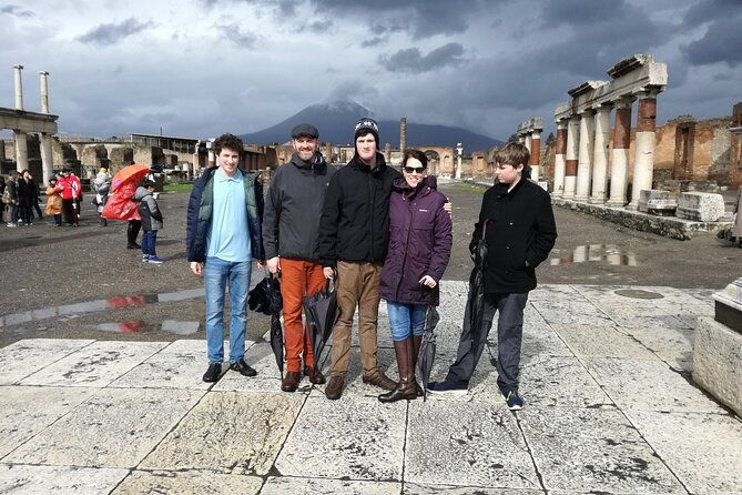 the-great-beauty-of-ancient-pompeii-told-by-a-local-guide-archaeologist