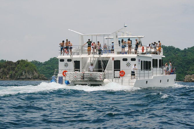 tortuga-island-cruise-from-puntarenas