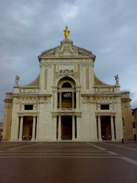 tour-assisi-and-spello-with-van