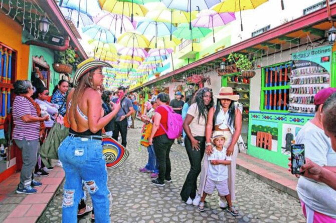 tour-to-guatape-from-medellin-shared-tour