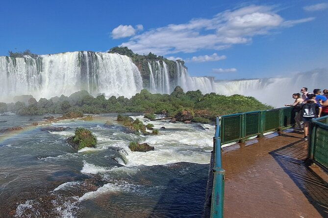 tour-to-iguazu-falls-brazil-with-visit-at-the-bird-park