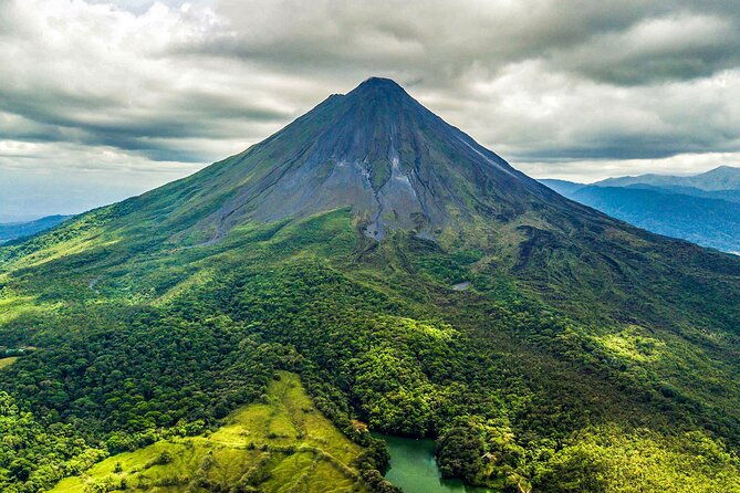 transfer-from-liberia-airport-to-arenal-la-fortuna-san-carlos