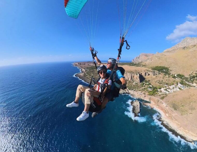 trapani-paragliding-flight-with-gopro-photos-and-videos