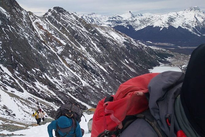 trekking-to-ojo-del-albino-glacier