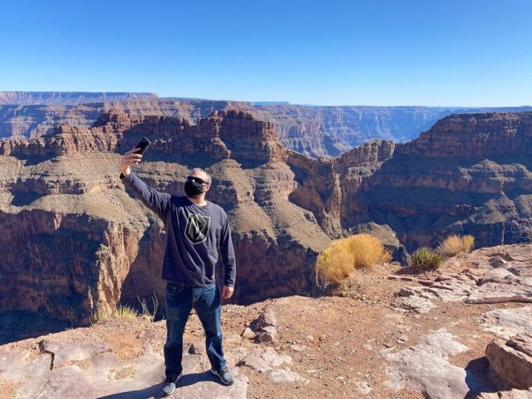 vegas-vip-west-rim-helicopter-tour-skywalk-option