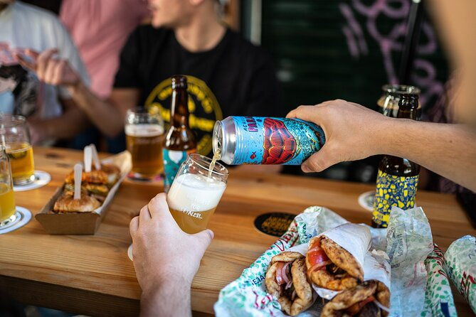 waking-tour-in-athens-craft-beers-and-street-food