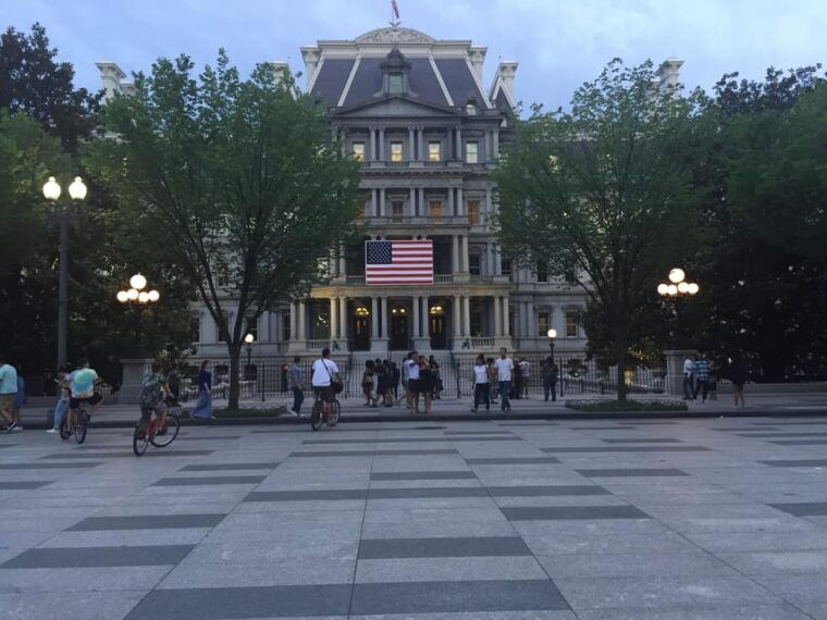 washington-dc-private-customized-city-tour-by-van