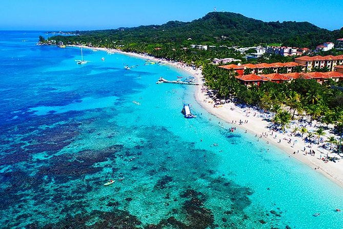 west-bay-aquarium-snorkeling-chocolate-rum-factory-city-tour-plus-transfer