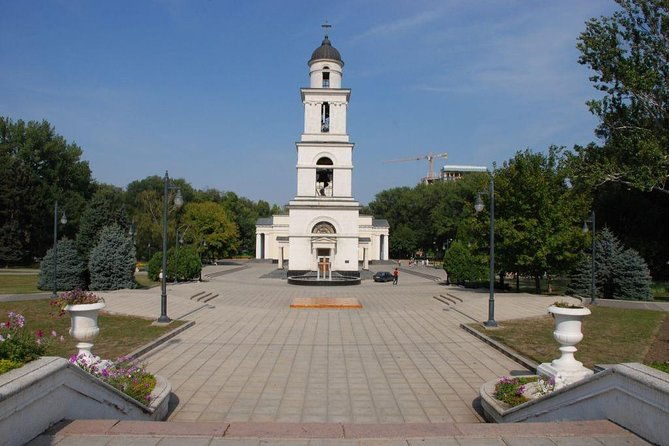 1-day-from-moldovacity-tour-chisinau-transnistria-soviet-tour