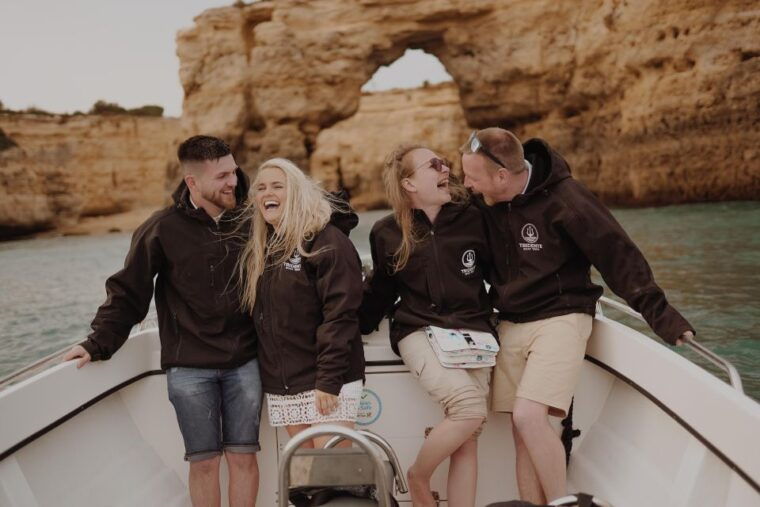 2-hours-private-benagil-caves-and-beaches-boat-tour