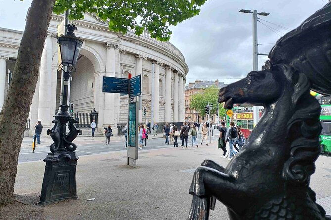 a-self-guided-audio-tour-of-dublins-temple-bar