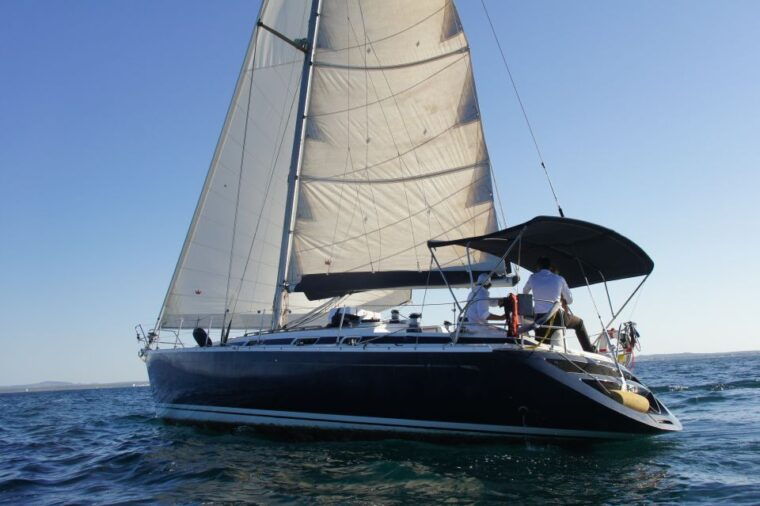 alcudia-romantic-sailing-trip-with-diner-for-2