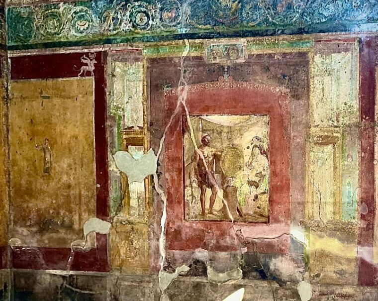 amalfi-coast-pompeii-ruins-guided-tour