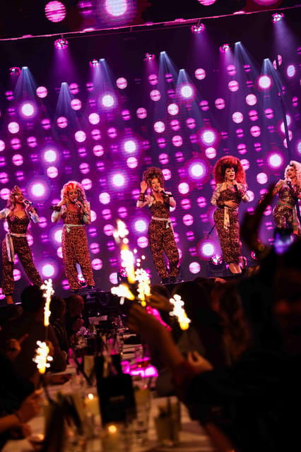 amsterdam-cheri-cheri-biggest-drag-show-in-europe-entry