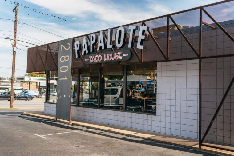 austin-breakfast-taco-tour-with-transportation