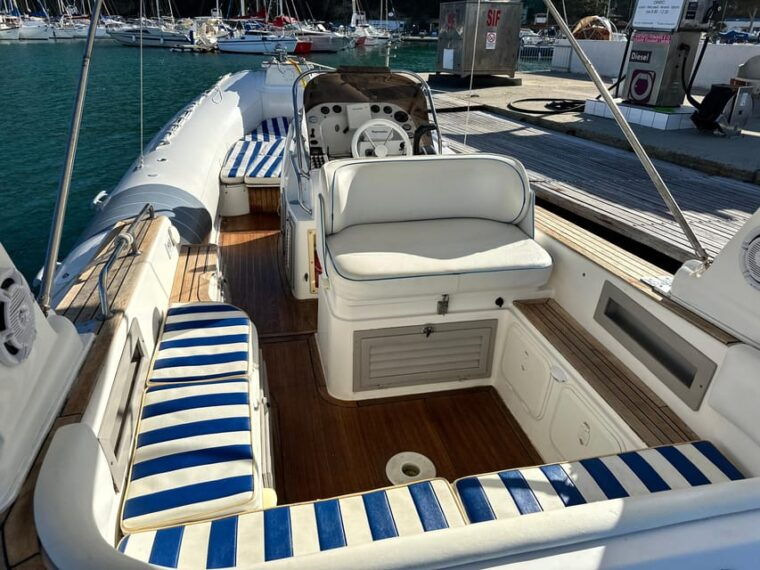 boat-tour-of-the-heavenly-beaches-of-cagliari
