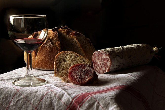 bologna-wine-tasting-in-one-of-the-oldest-inns