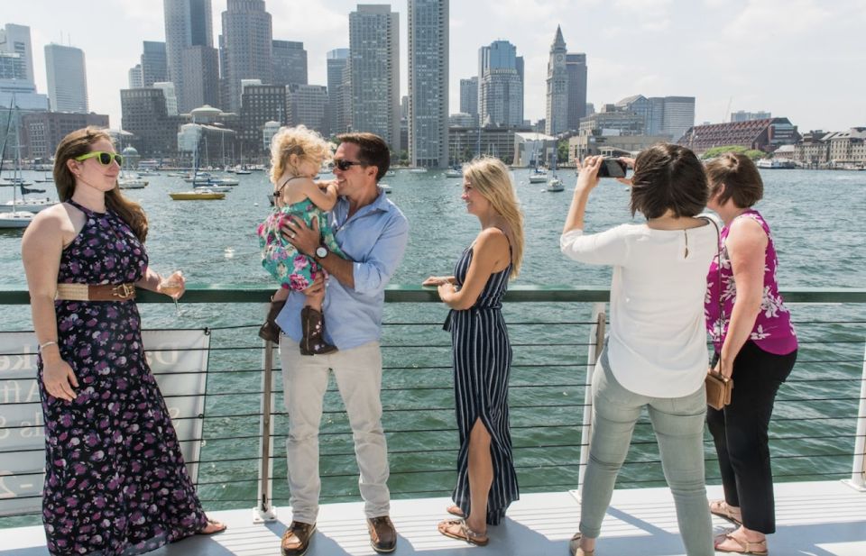 boston-new-england-harbor-cruise