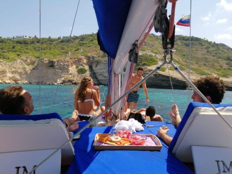 can-pastilla-sailboat-tour-with-snorkeling-tapas-drinks
